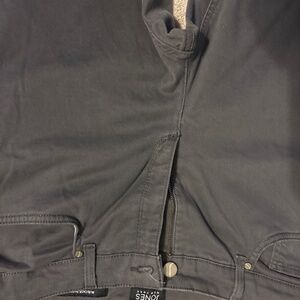 Jones of New York gray pants